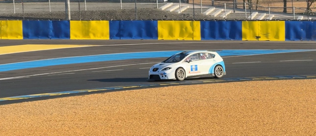 Circuit Bugatti le Mans chicane Dunlop